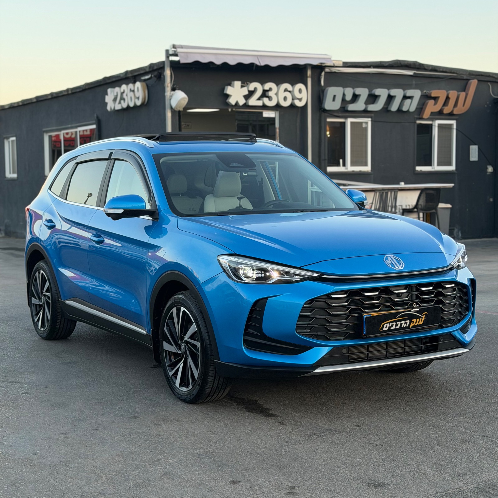 אם ג'י ZS LUXURY