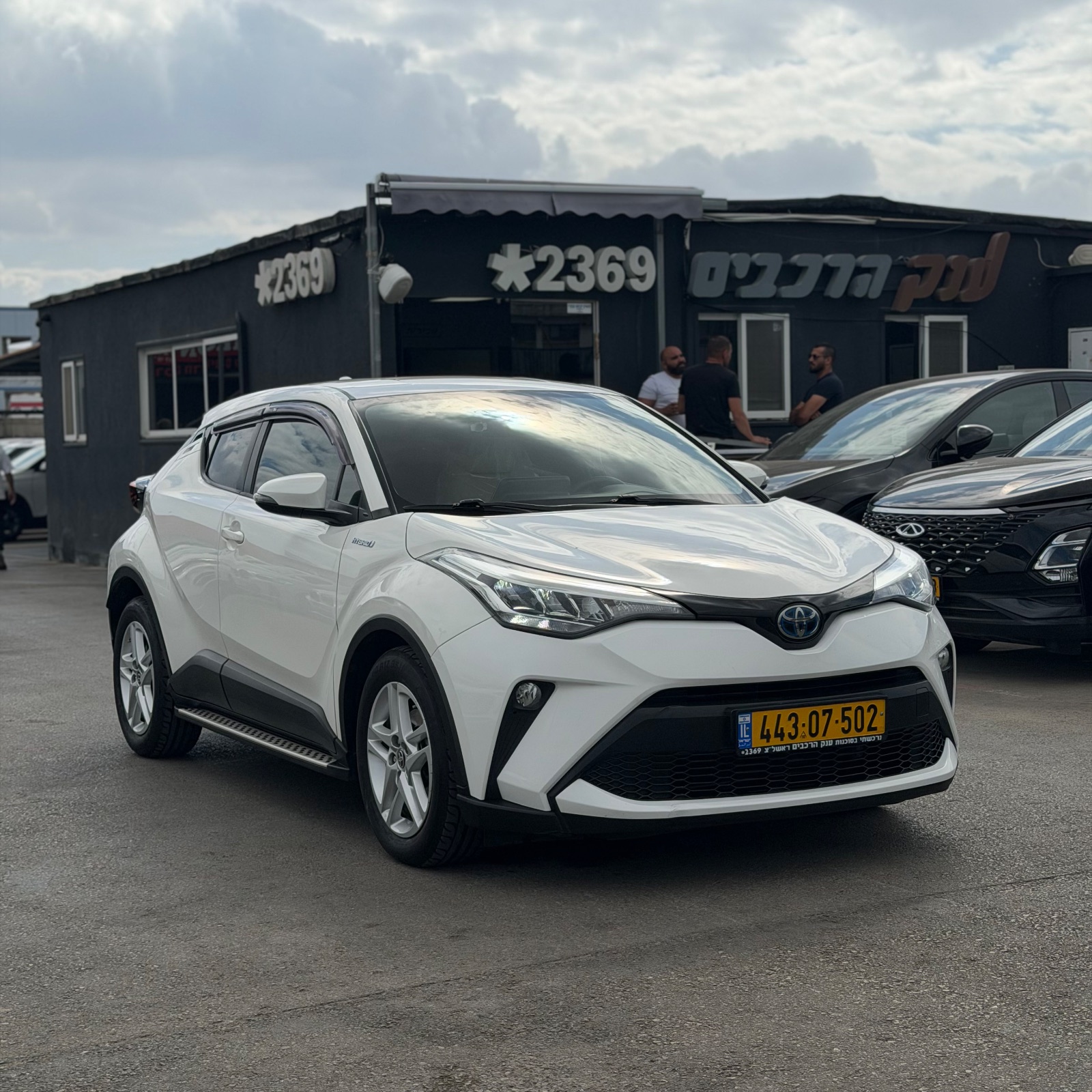 טויוטה C-HR HYBRID FLAME שנת 2021