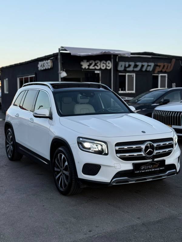 מרצדס GLB200