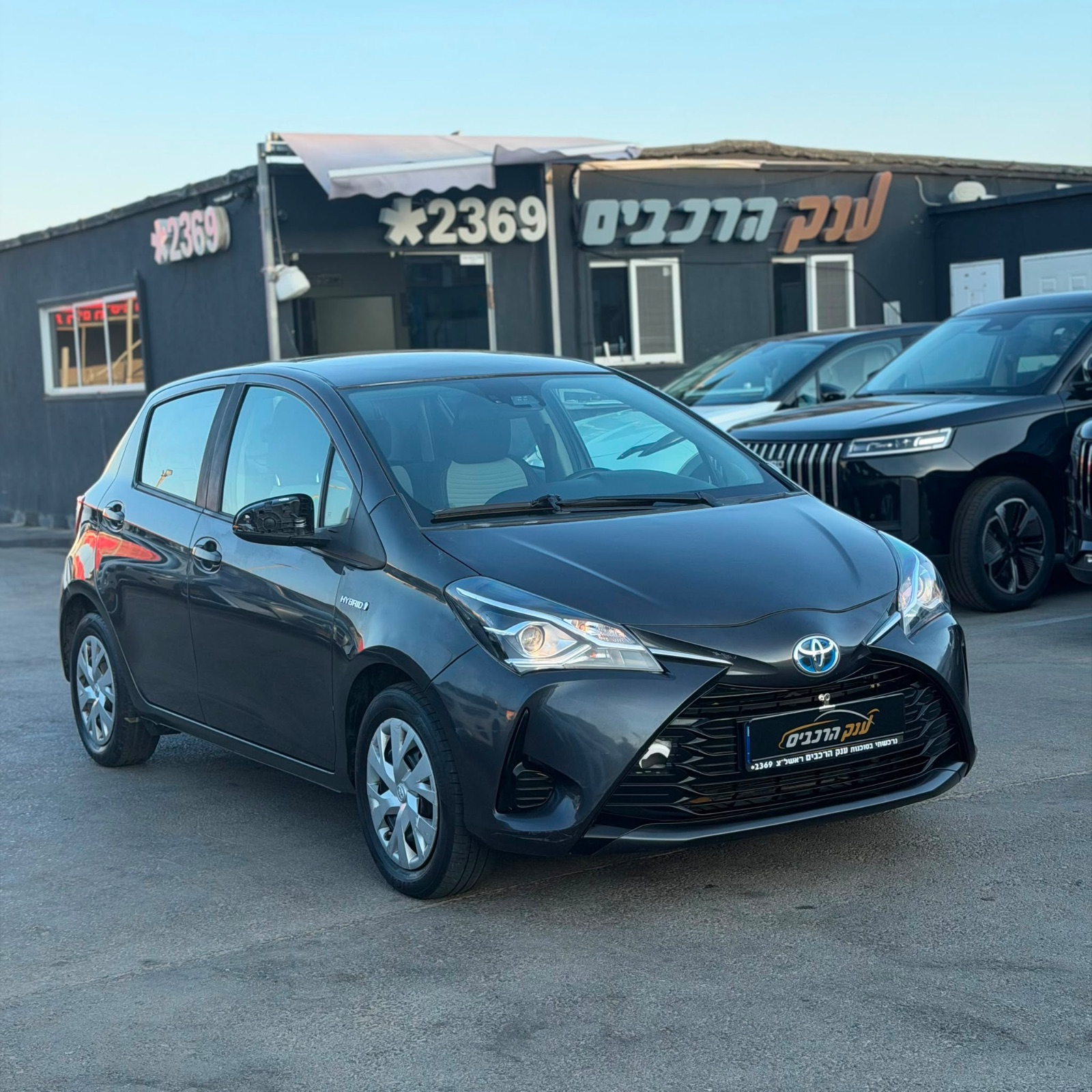טויוטה YARIS HYBRID