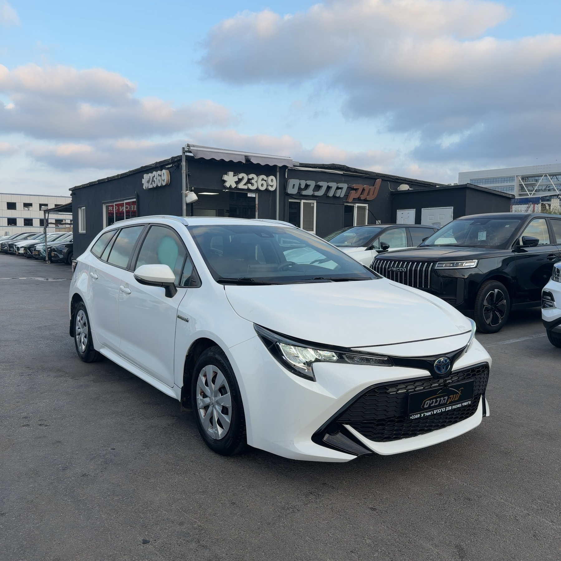 טויוטה COROLLA TS HSD SPACE