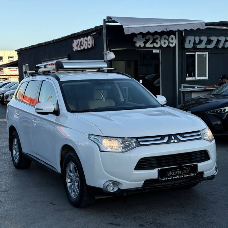 מיצובישי OUTLANDER