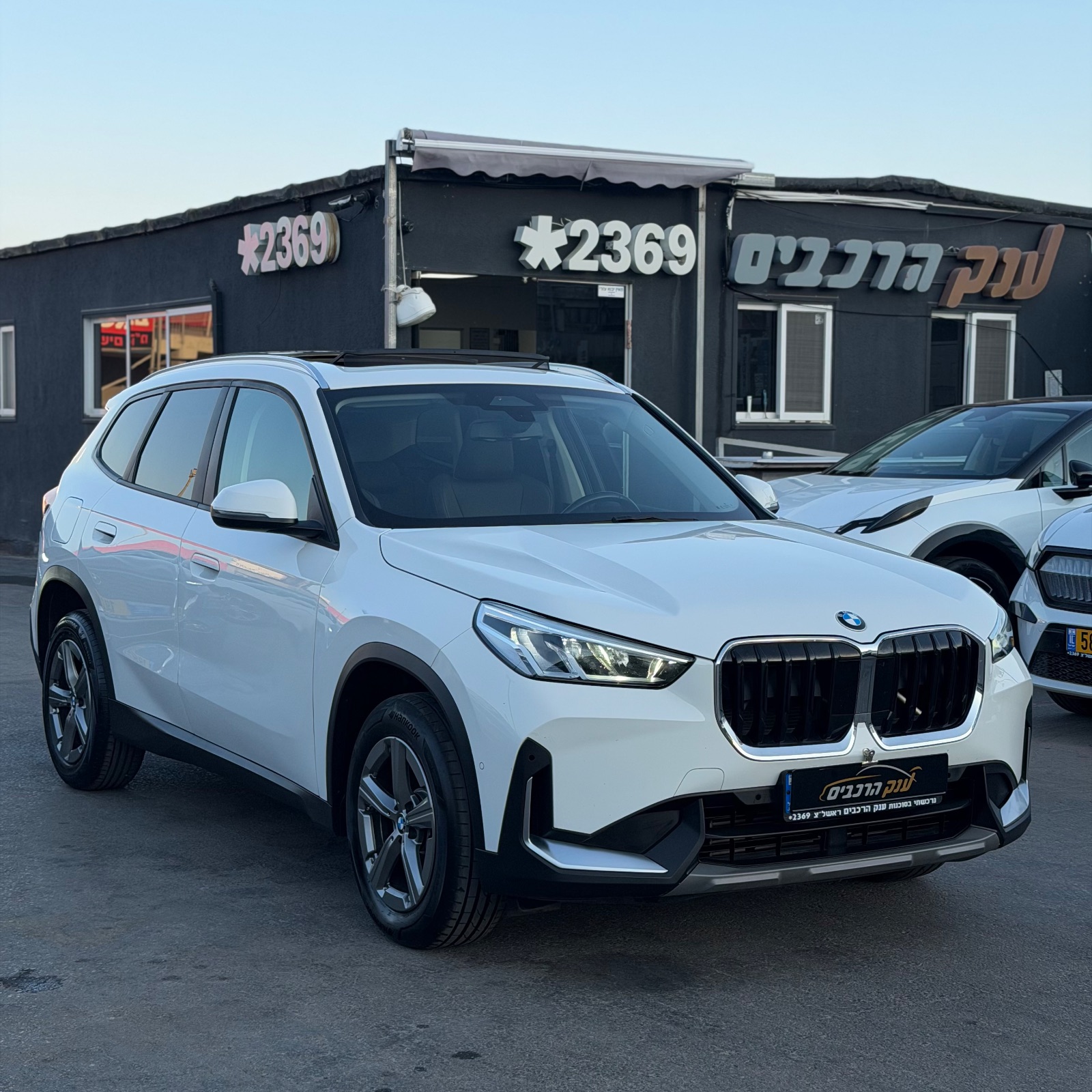 ב מ וו X1 SDRIVE18I STYLE